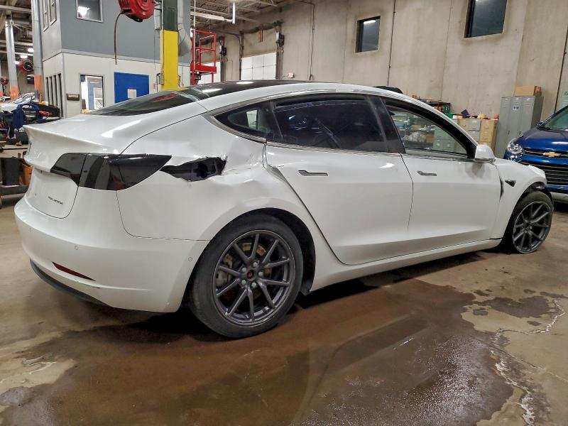 Фото 3 - TESLA MODEL 3