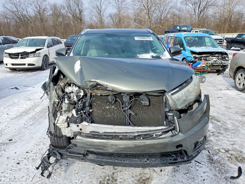 Фото 5 - TOYOTA HIGHLANDER