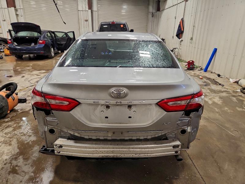 Фото 6 - TOYOTA CAMRY