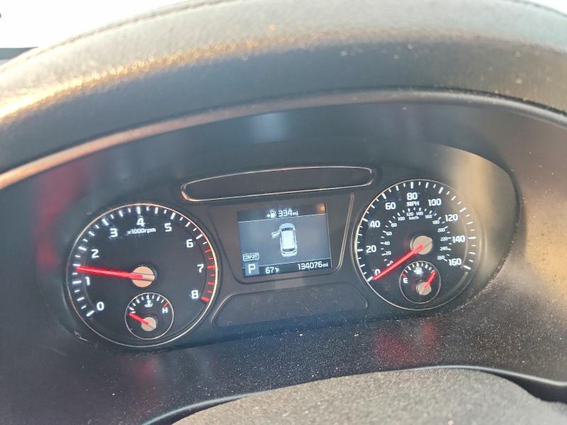 Фото 9 - KIA SORENTO