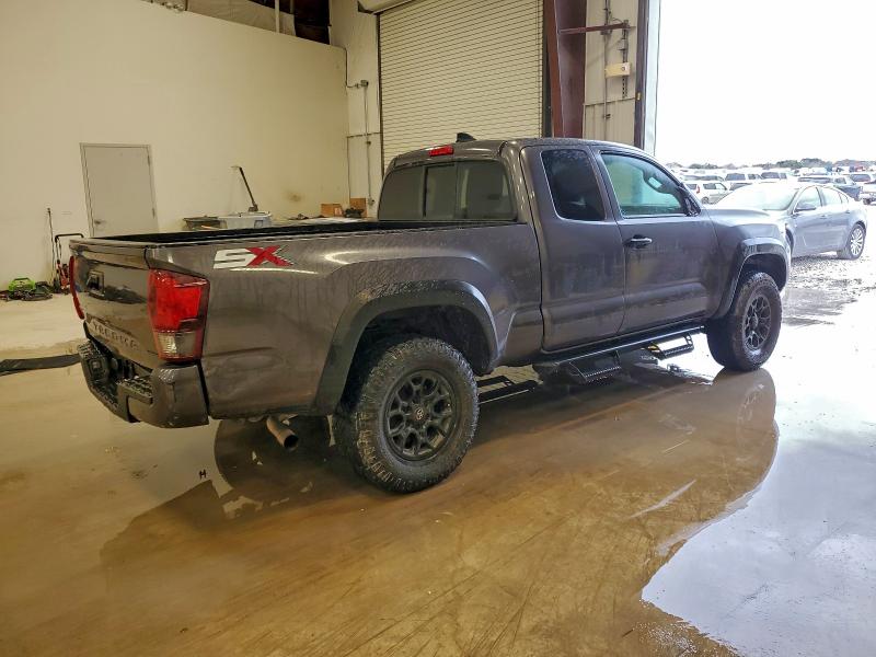 Фото 3 - TOYOTA TACOMA