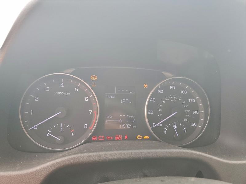 Фото 9 - HYUNDAI ELANTRA