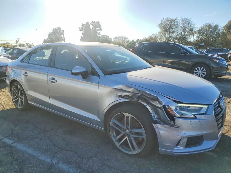 Фото 4 - AUDI A3