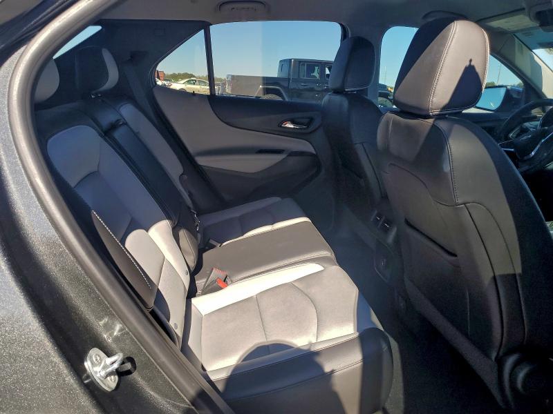 Фото 10 - CHEVROLET EQUINOX