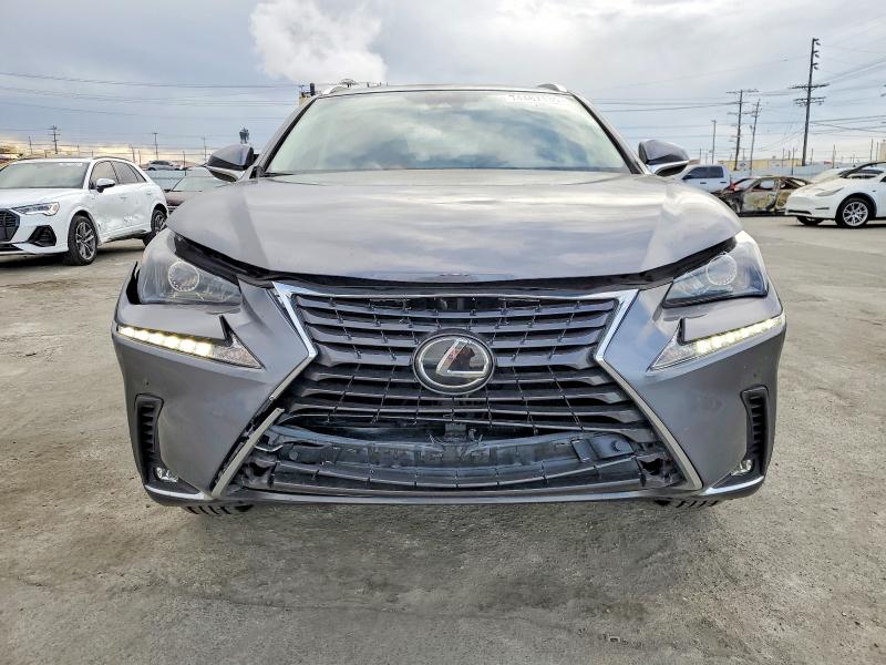 Фото 5 - LEXUS NX