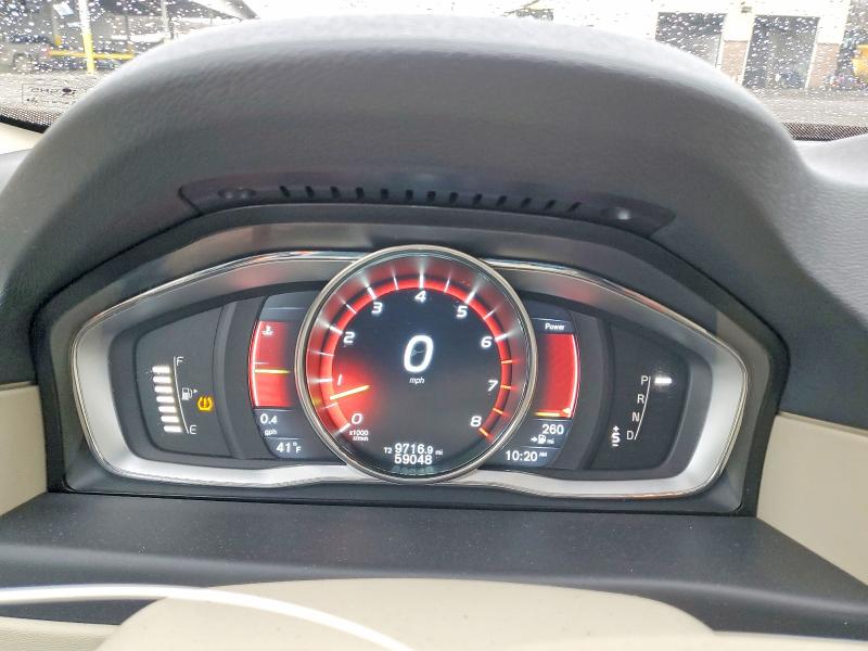 VOLVO XC70 2015 VIN YV4902NK4F1217905