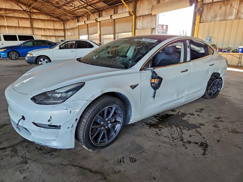 Фото 1 - TESLA MODEL 3