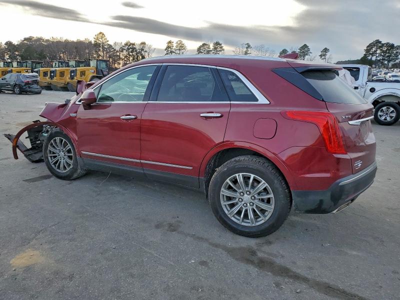Фото 2 - CADILLAC XT5