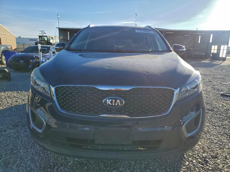 Фото 5 - KIA SORENTO