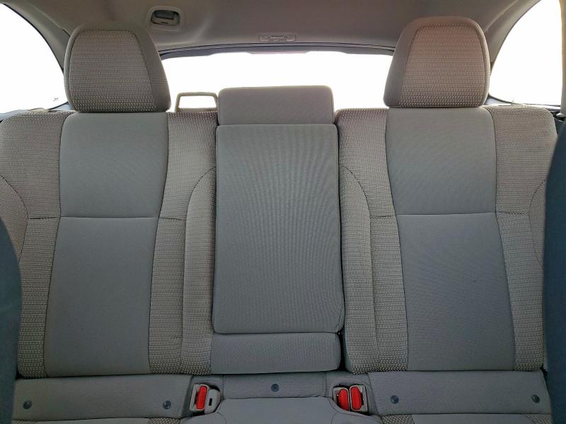 Фото 10 - SUBARU OUTBACK