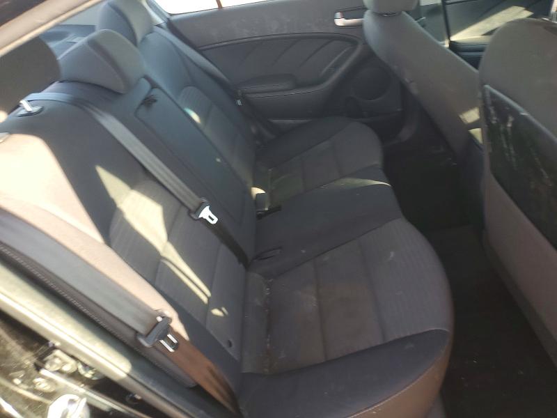 Фото 10 - KIA FORTE