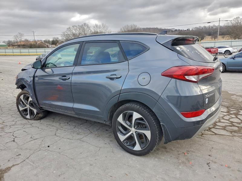 Фото 2 - HYUNDAI TUCSON