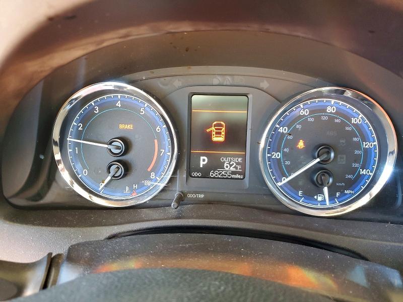 Фото 9 - TOYOTA COROLLA