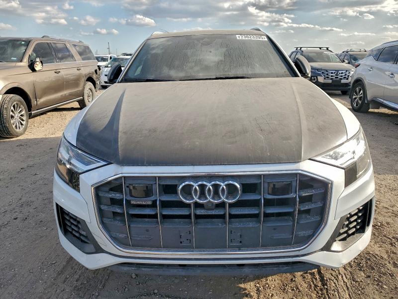 Фото 5 - AUDI Q8