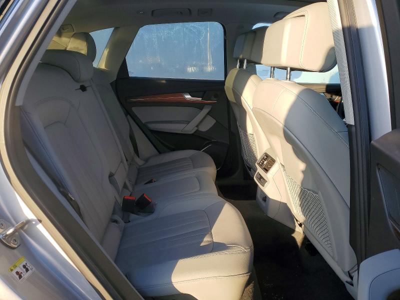 Фото 10 - AUDI Q5