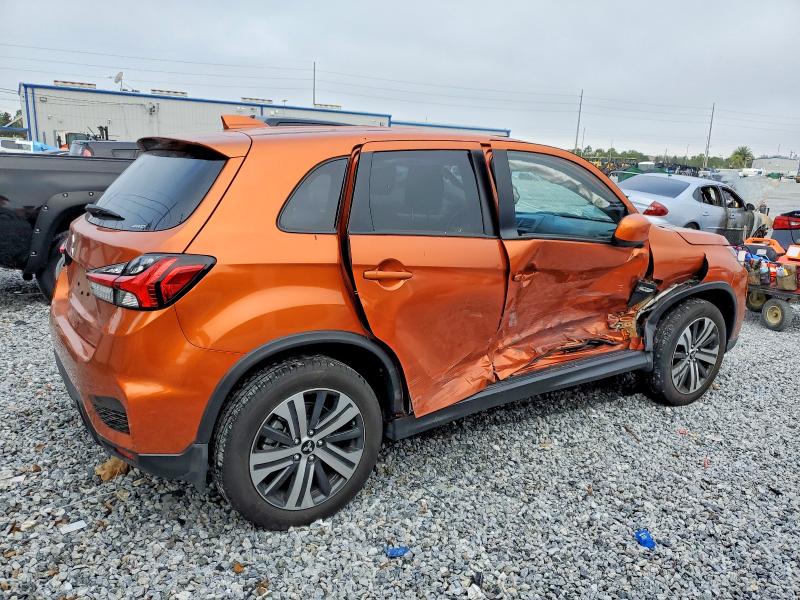 Фото 3 - MITSUBISHI OUTLANDER