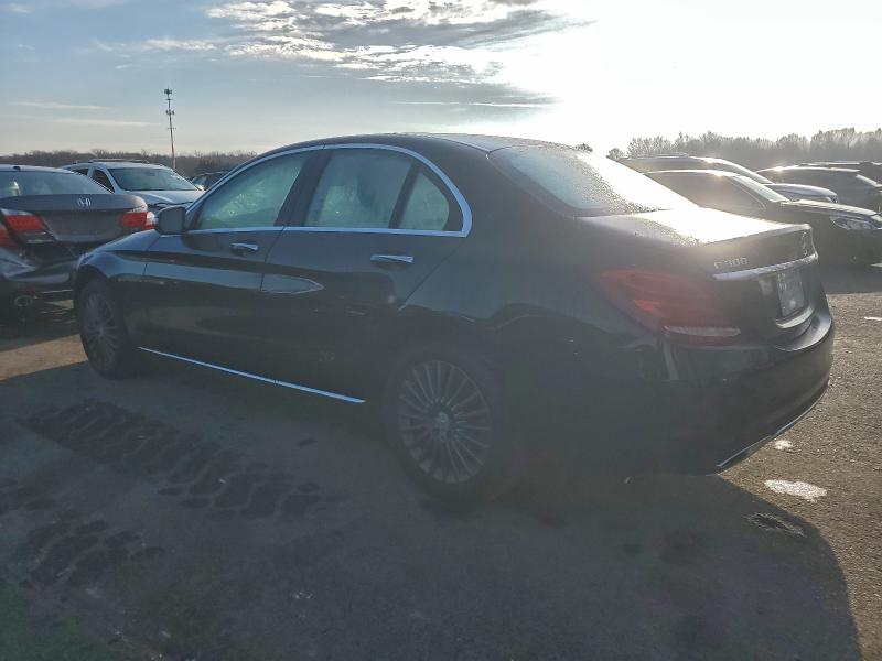 Фото 2 - MERCEDES-BENZ C-CLASS