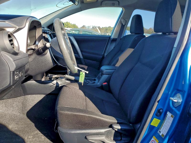 Фото 7 - TOYOTA RAV4