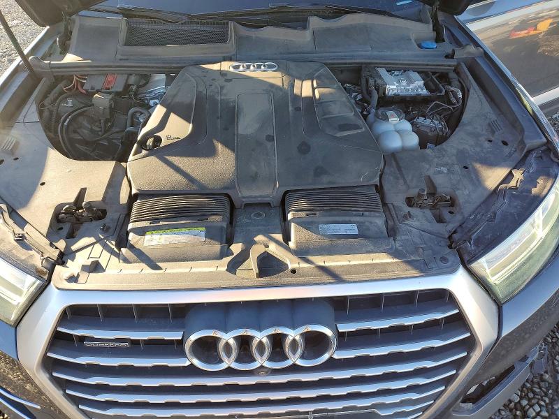 Фото 12 - AUDI Q7