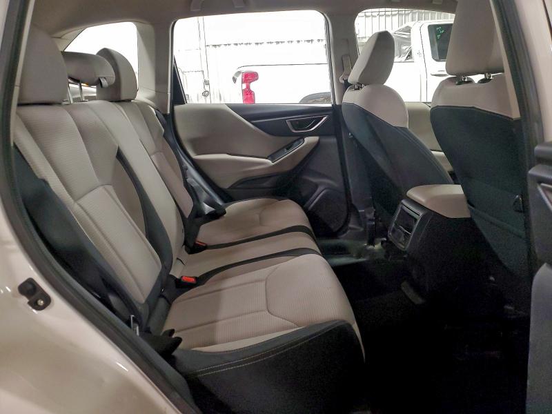 Фото 11 - SUBARU FORESTER