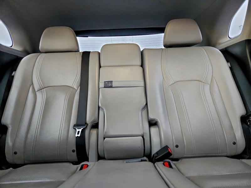 Фото 10 - LEXUS RX350