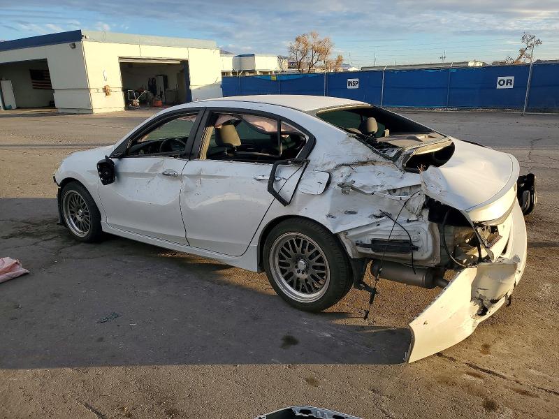 Фото 2 - HONDA ACCORD