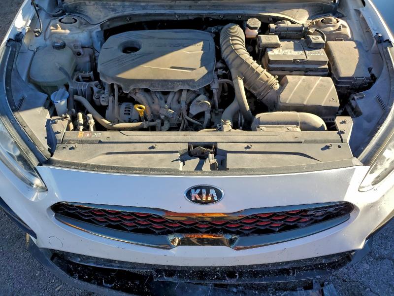 Фото 11 - KIA FORTE