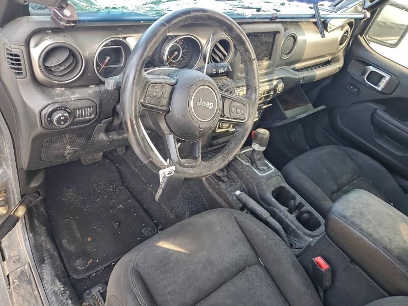 Фото 8 - JEEP GLADIATOR