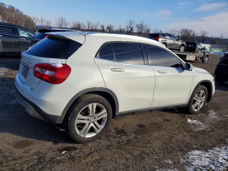 Фото 3 - MERCEDES-BENZ GLA-CLASS