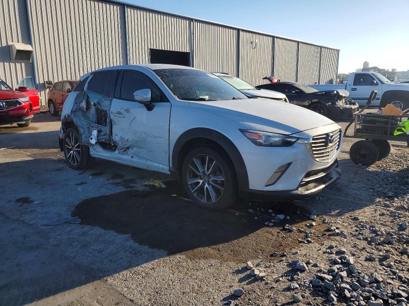 Фото 3 - MAZDA CX-3