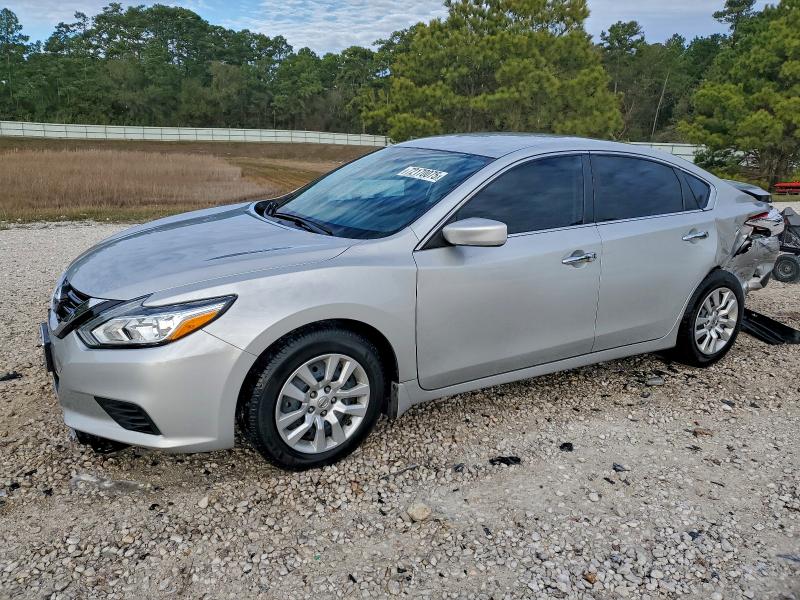 Фото 1 - NISSAN ALTIMA