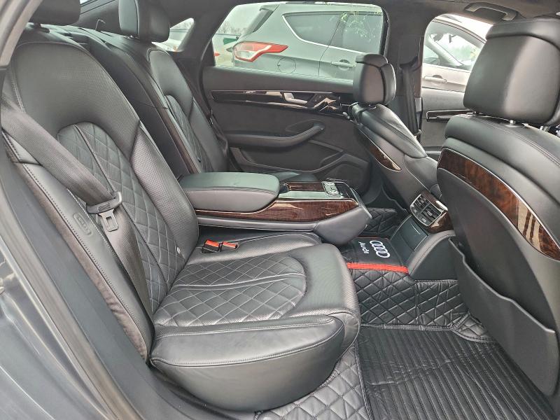 Фото 10 - AUDI A8