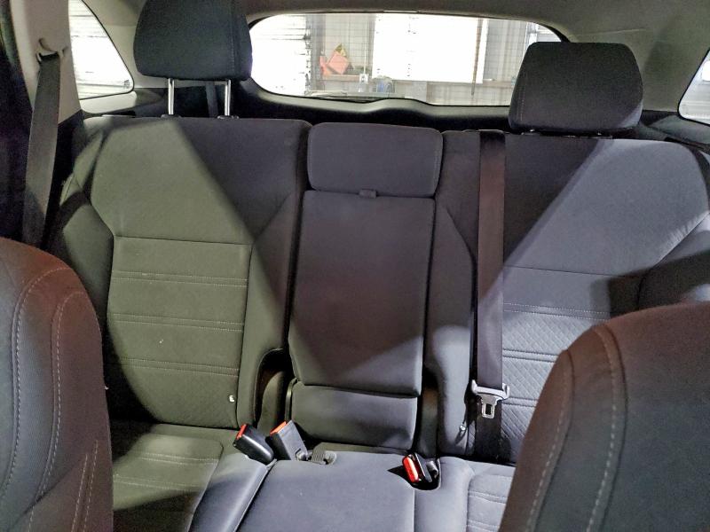 Фото 10 - KIA SORENTO