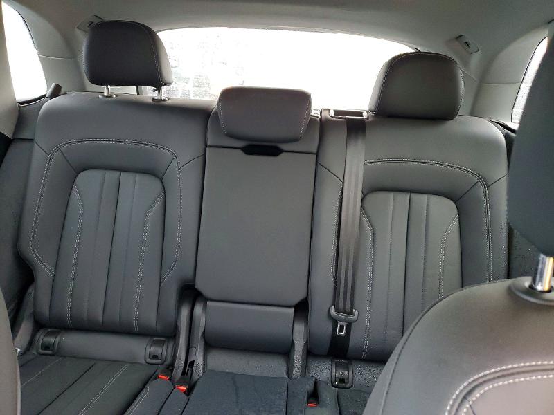 Фото 10 - AUDI Q5