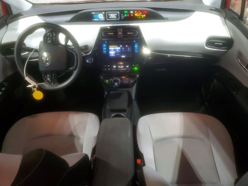 Фото 8 - TOYOTA PRIUS