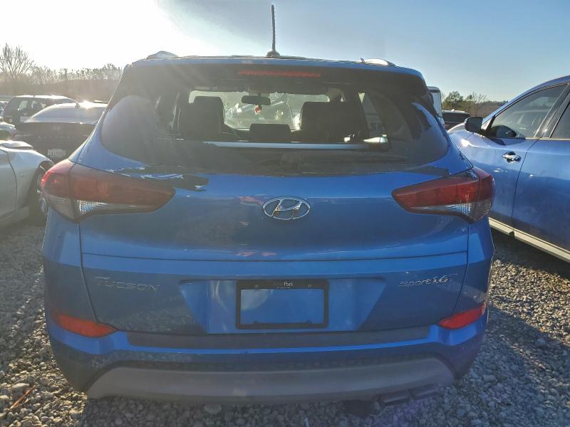 Фото 6 - HYUNDAI TUCSON