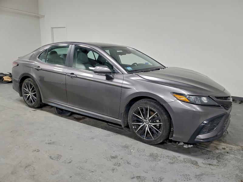 Фото 4 - TOYOTA CAMRY