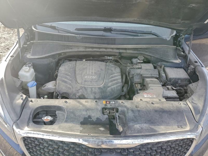 Фото 12 - KIA SORENTO