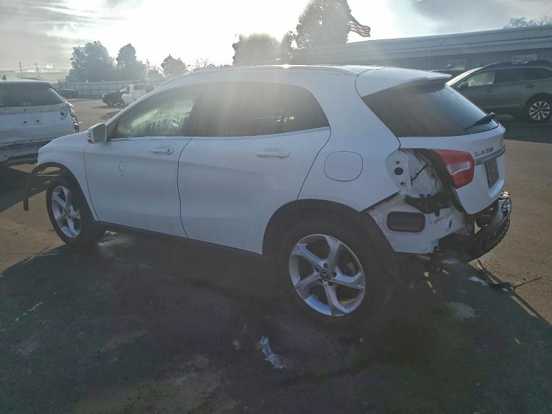 Фото 2 - MERCEDES-BENZ GLA-CLASS