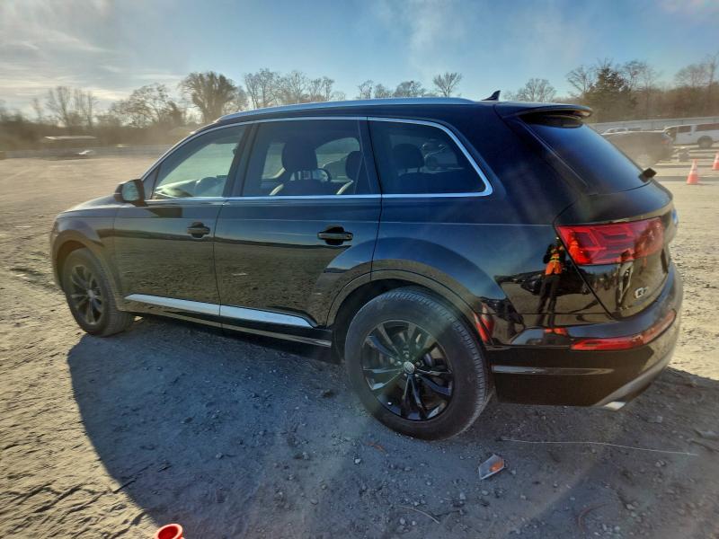 Фото 2 - AUDI Q7