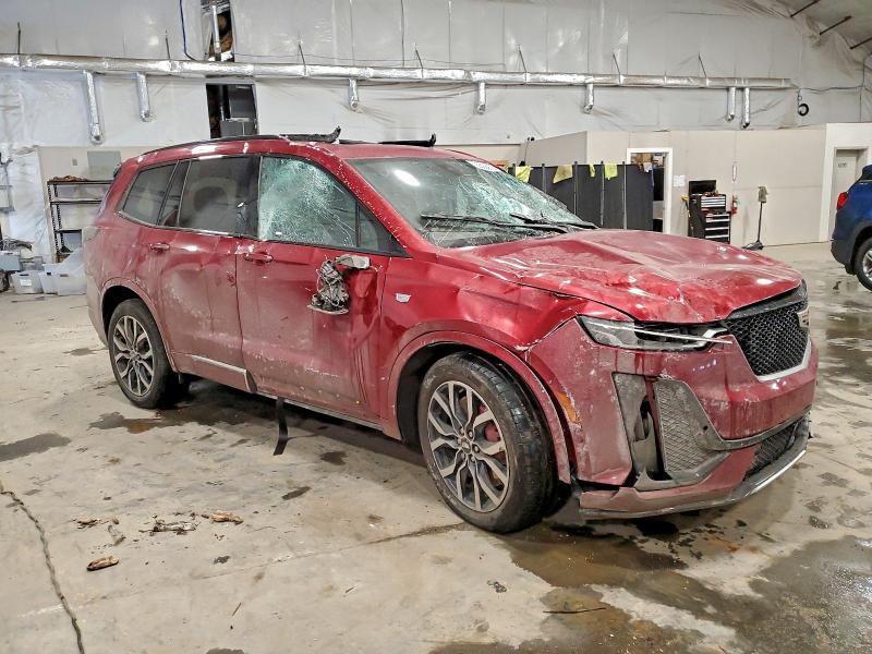 Фото 4 - CADILLAC XT6