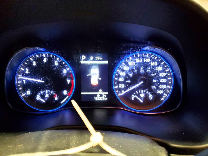 Фото 9 - HYUNDAI KONA