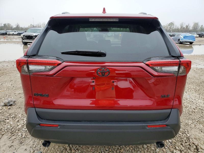 Фото 6 - TOYOTA RAV4