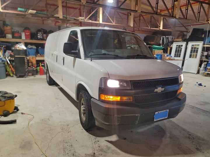 Фото 1 - CHEVROLET EXPRESS