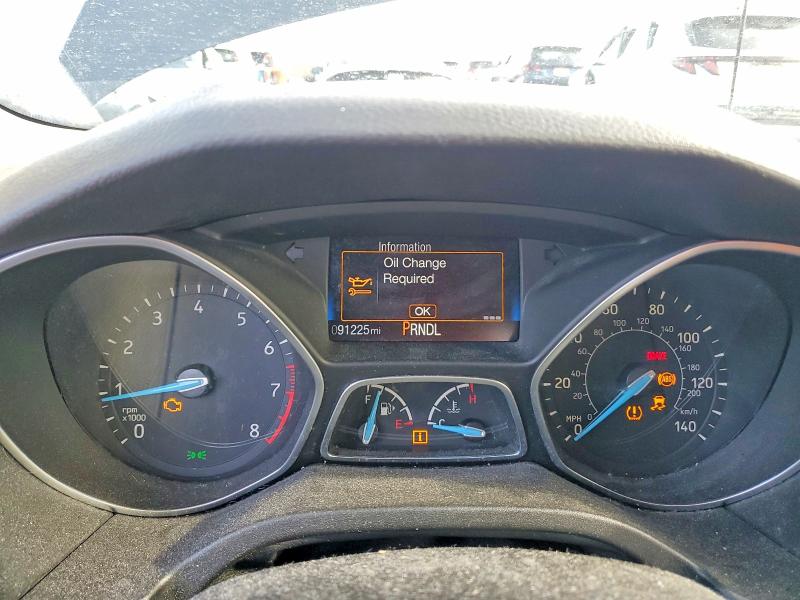 Фото 9 - FORD FOCUS