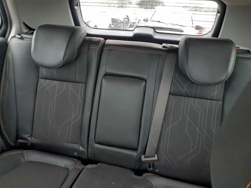 Фото 10 - CHEVROLET TRAX