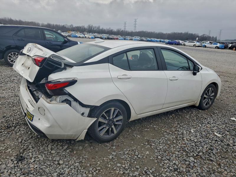 Фото 3 - NISSAN VERSA