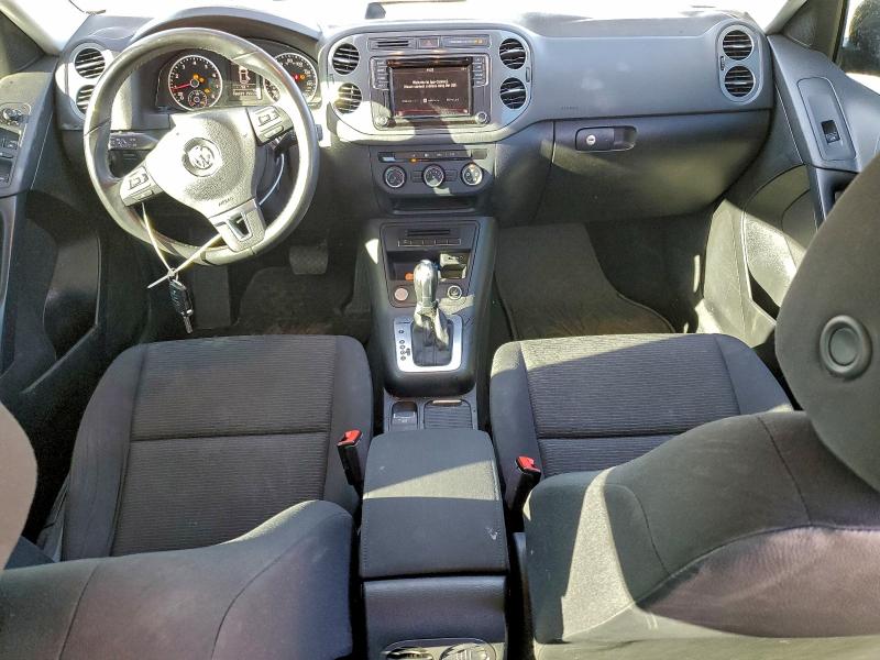 VOLKSWAGEN TIGUAN LIM 2018 VIN WVGBV7AX8JK004281