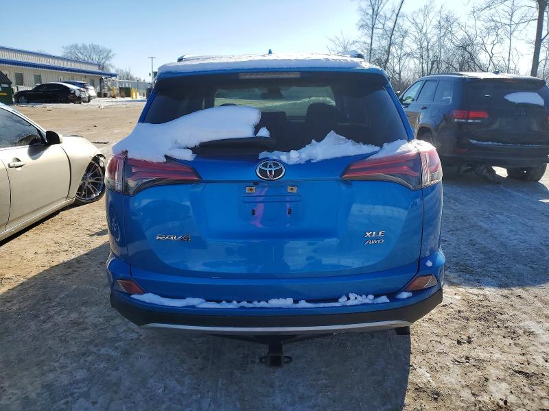 Фото 6 - TOYOTA RAV4