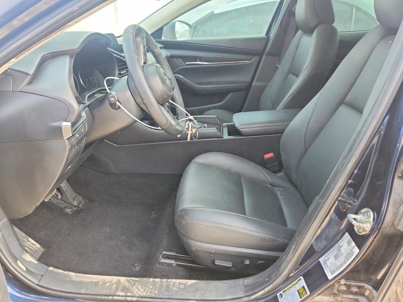 Фото 7 - MAZDA 3